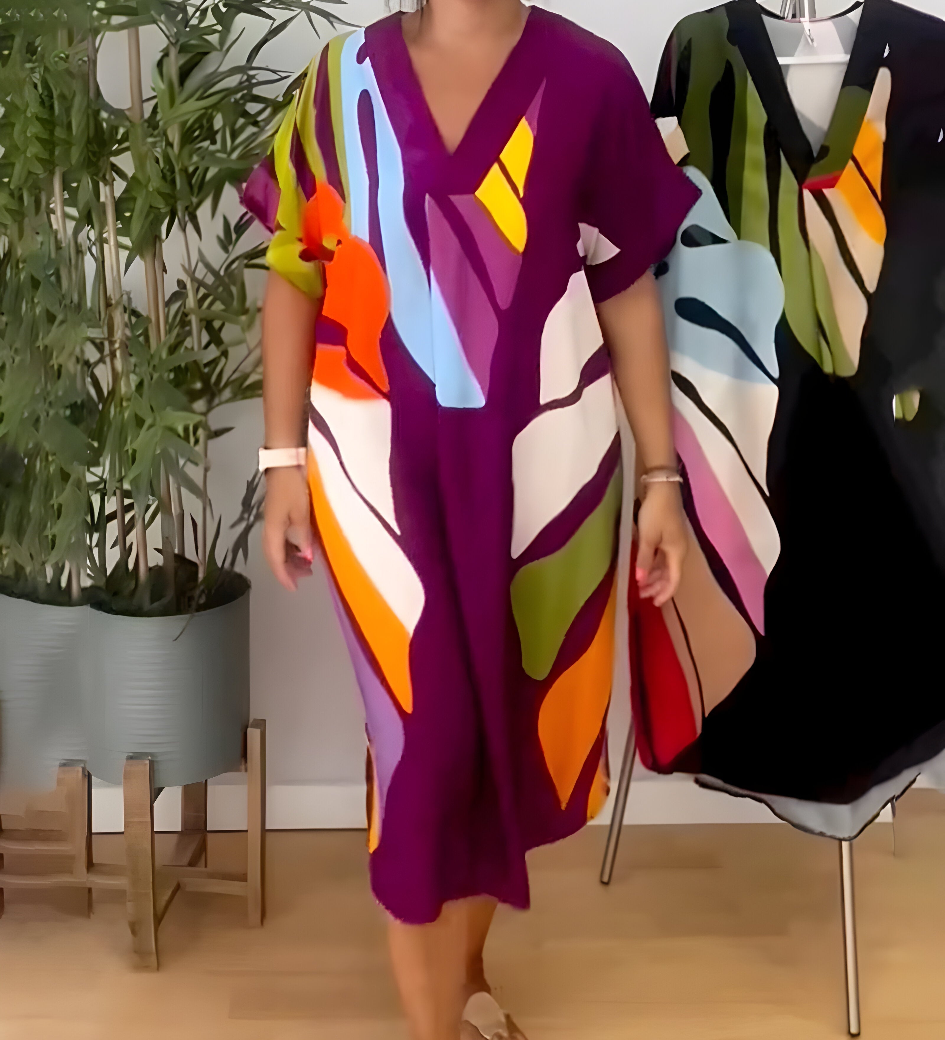 Rianna - Sukienka z abstrakcyjnym nadrukiem - widok 8