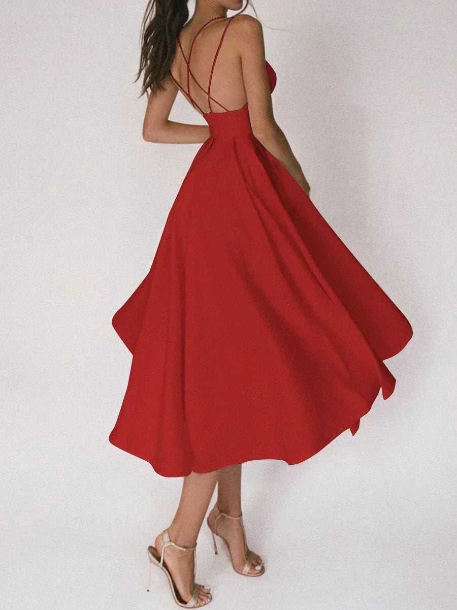 Elara - Elegancka minimalistyczna sukienka - widok 13