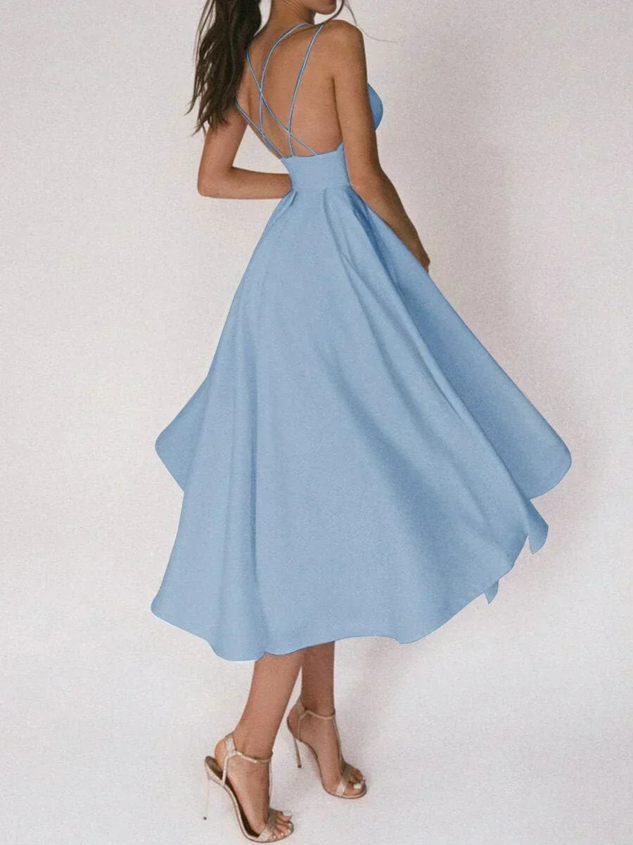 Elara - Elegancka minimalistyczna sukienka - widok 9