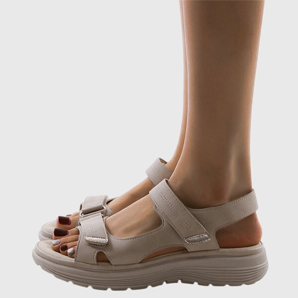 Calline - Sandały z regulowanym paskiem - widok 3