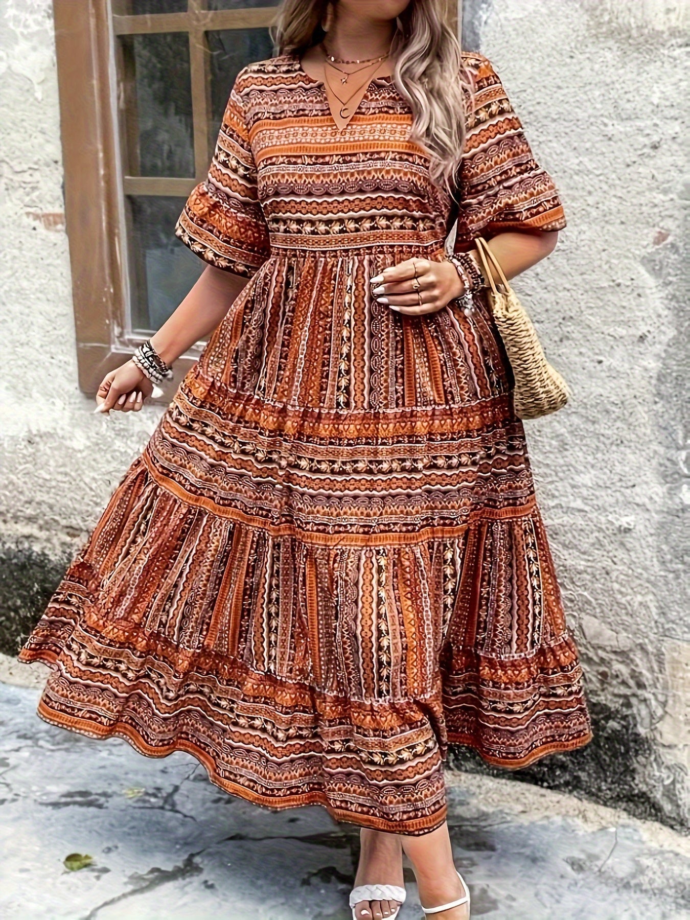 Joraine - Zwiewna sukienka w etniczne wzory - widok 6