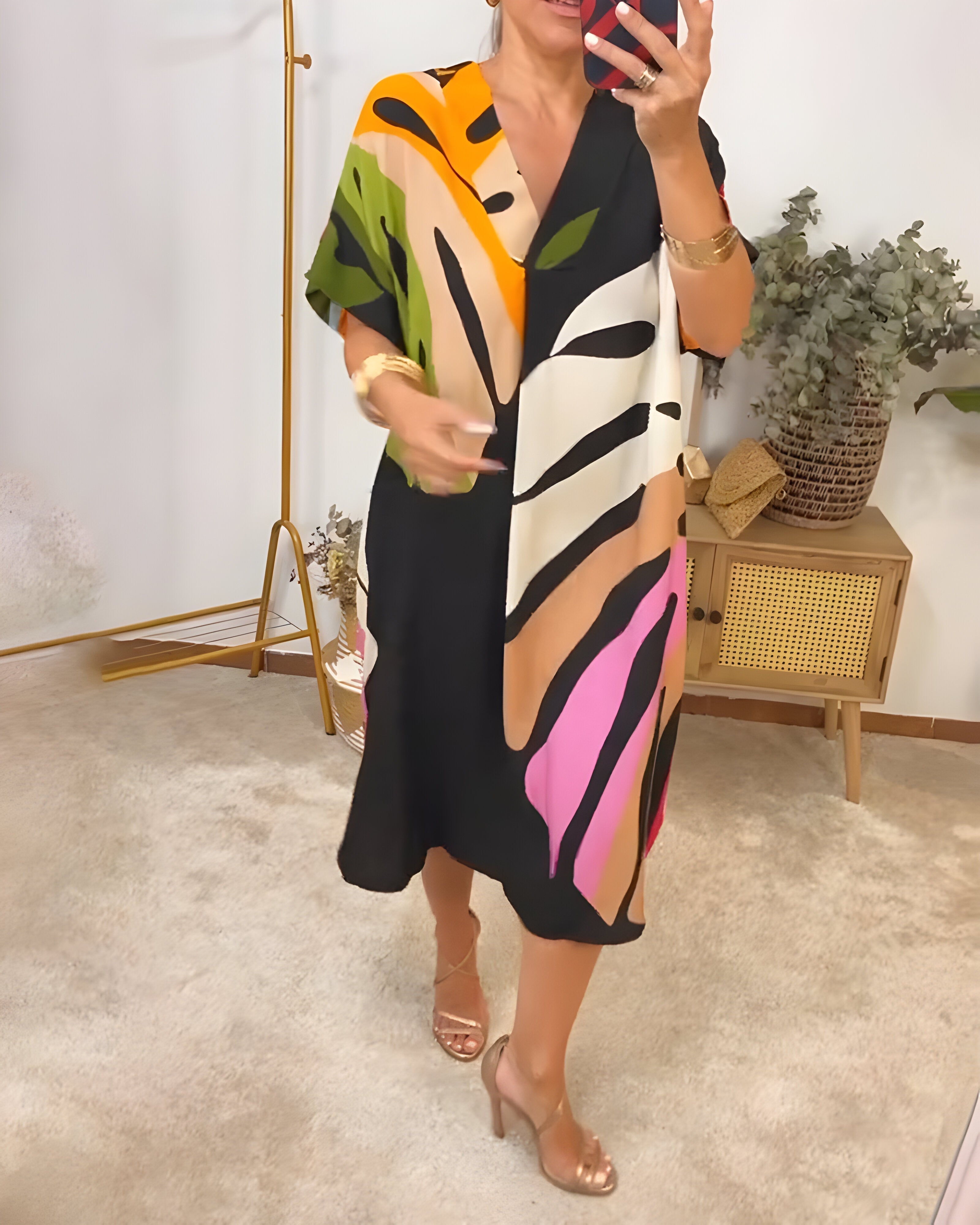 Rianna - Sukienka z abstrakcyjnym nadrukiem - widok 2