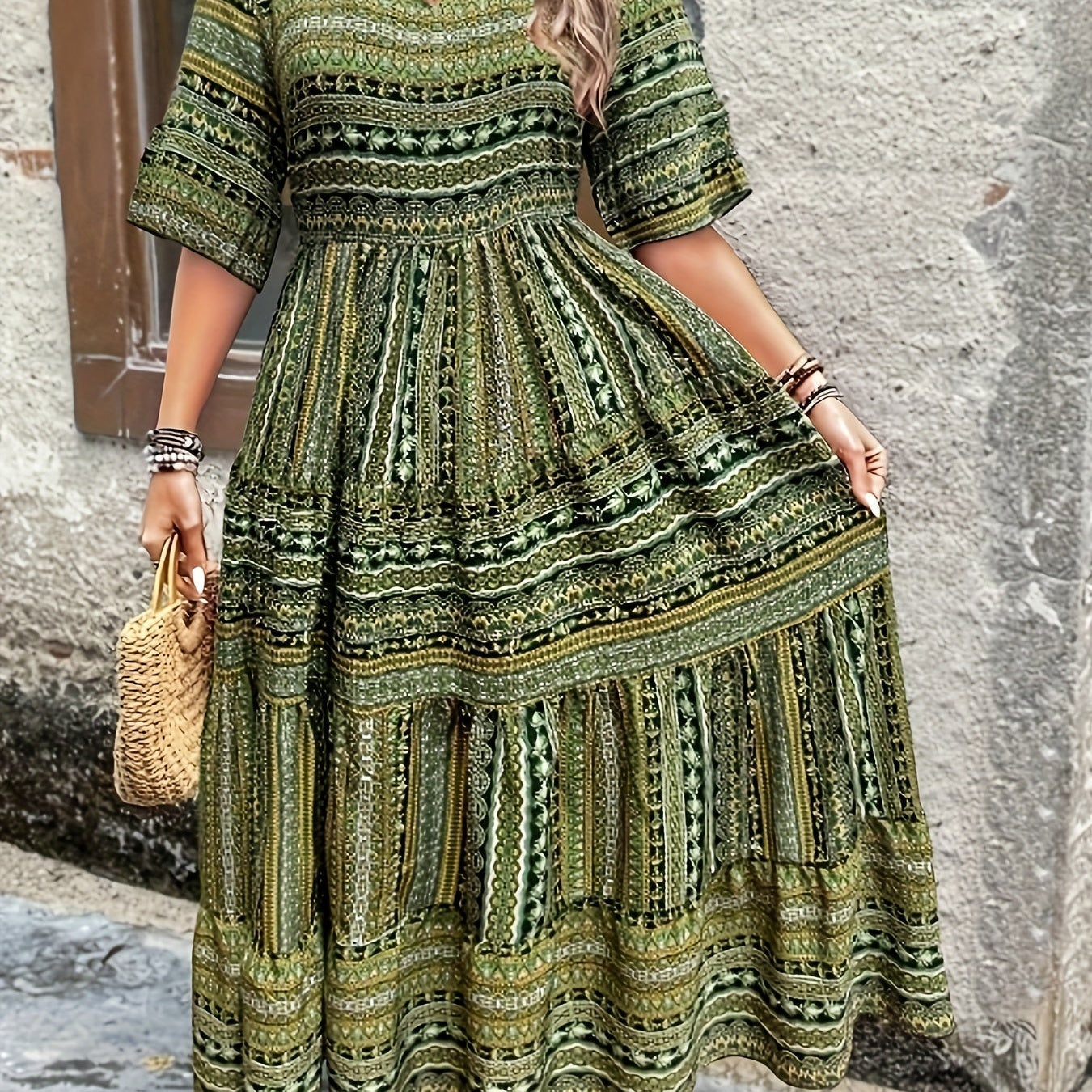 Wiesława - Zwiewna sukienka w etniczne wzory - widok 2