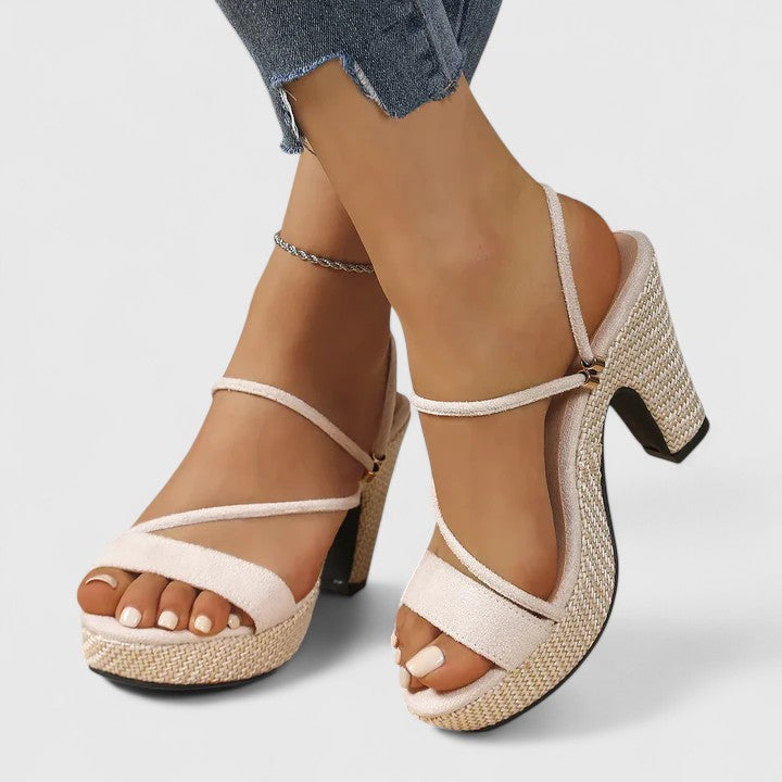Lorienna | Eleganckie buty na obcasie, czarne - widok 8