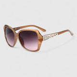 Avalynne | Eleganckie okulary przeciwsłoneczne | Iwona Warszawa