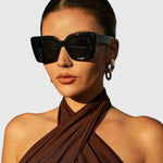 Raeyana | Eleganckie okulary przeciwsłoneczne - widok 2
